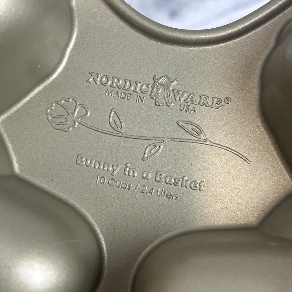 Williams Sonoma Nordic Ware Bunny In Basket Cake Pan Easter New